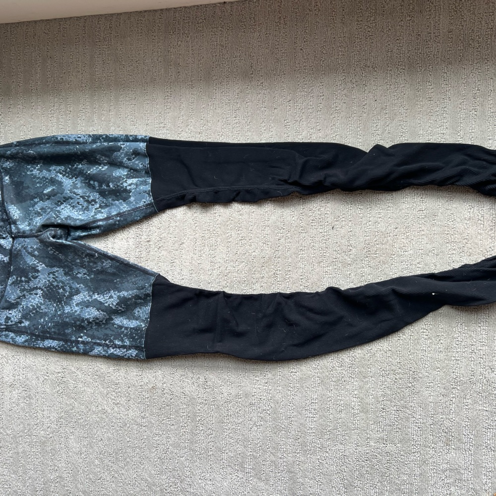Alo Snake Print and Black Yoga Leggings